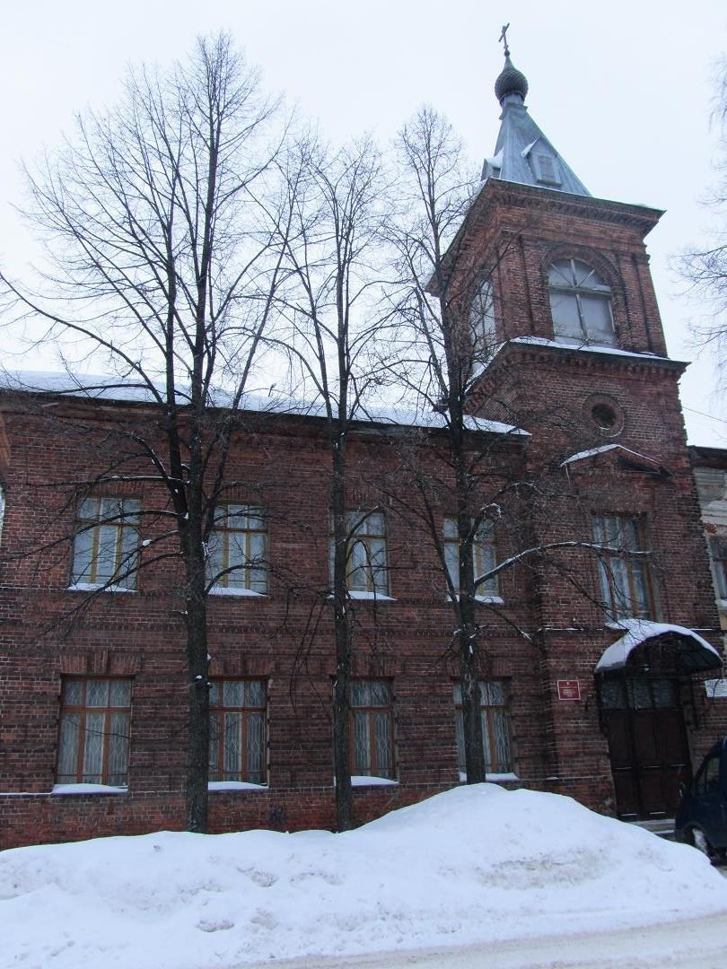 Бывшее здание дома призрения бедных, богадельни и детского приюта