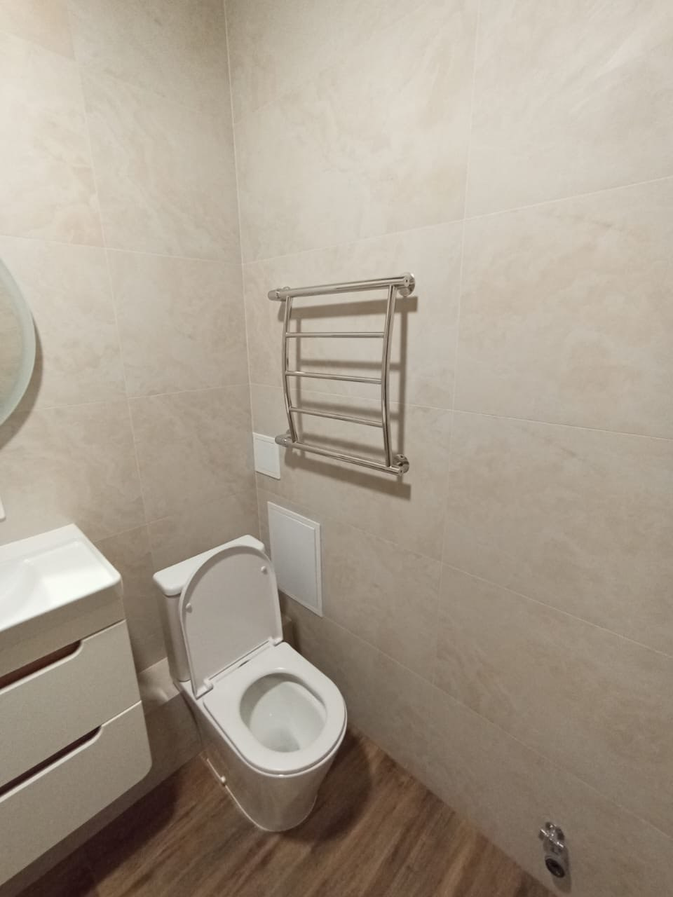 Ванная комната (ЖК Дом у озера, с. Осиново ул. Спортивная д. 5). Ремонт санузла, туалета, ванной под ключ в Казани. Укладка плитки