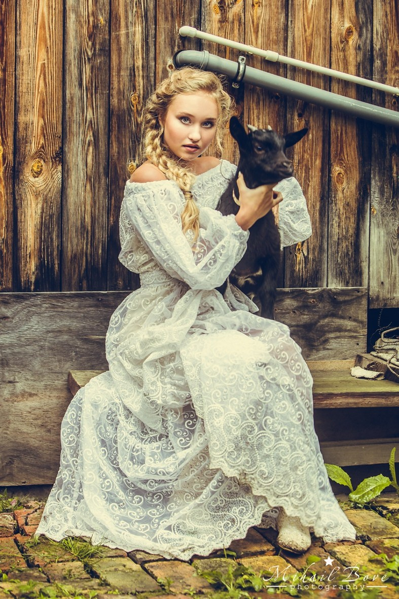 Сьемки в деревне. Фотограф для маркетплейсов Михаил Бове