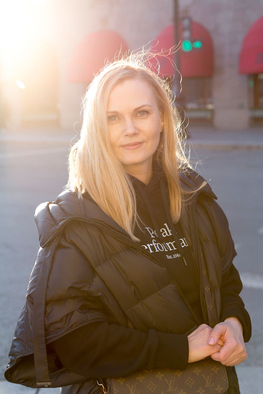      Фотопортрет счастливой женщины