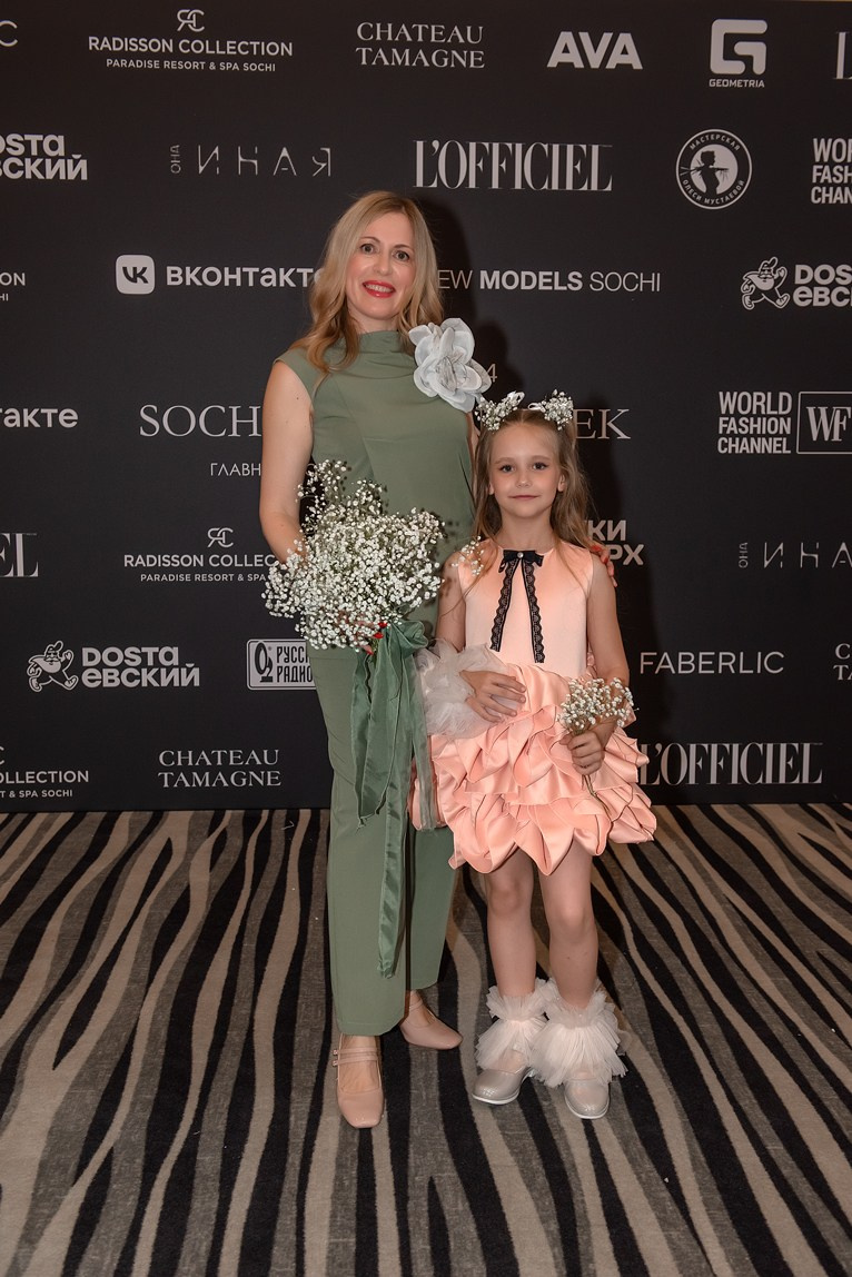 SochiFashionWeek2024 дизайнер Анохина. Семейный и коммерческий фотограф в Сочи Александр Бодунов