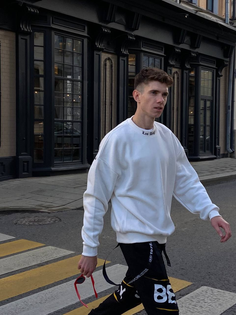 Дмитрий, 180 см, 46-48 р-р. KED Production — продакшн из СПб. Создаём фото, видео и контент, который помогает брендам и селлерам продавать больше