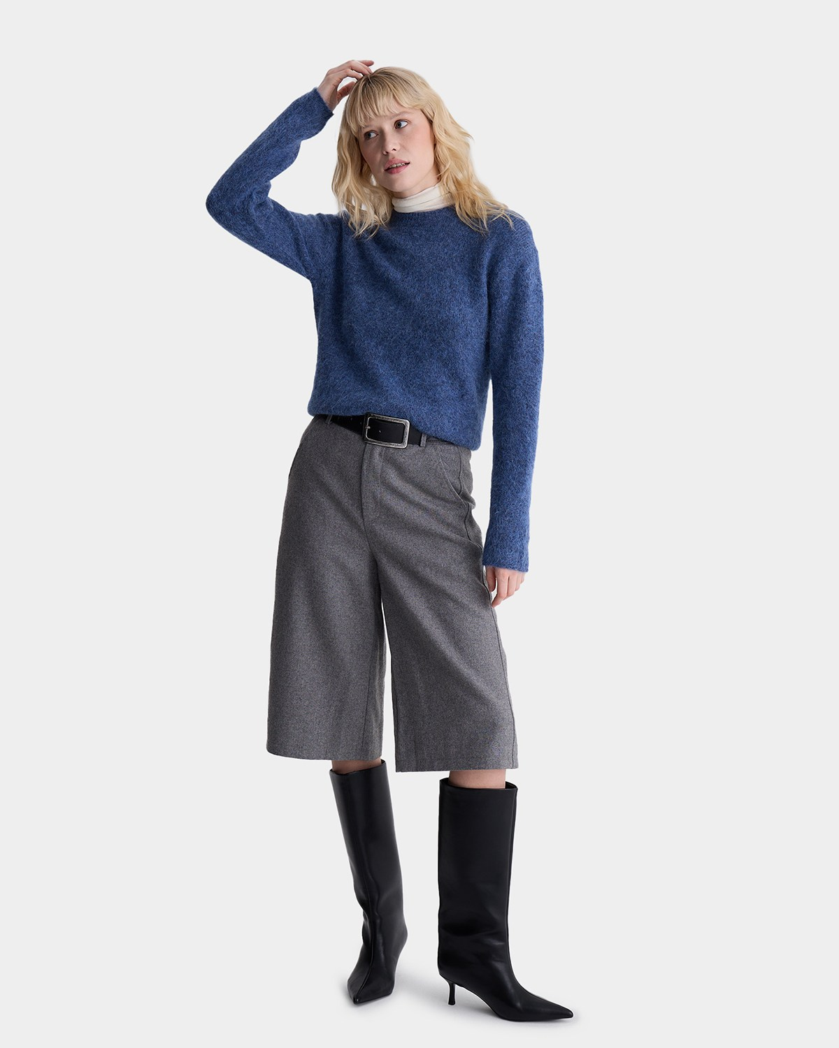 ATEASE. Фотограф в Санкт-Петербурге модельные тесты каталоги бренды лук бук