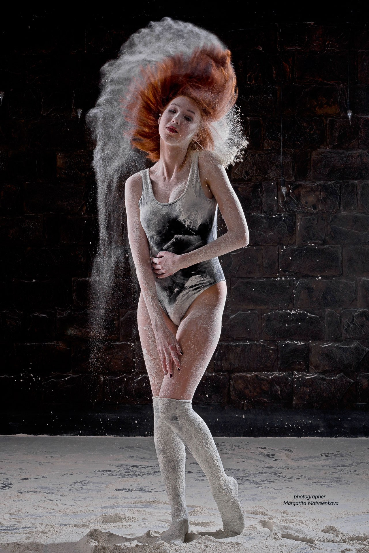 Съёмка с мукой 3. Женский фотограф Крещение Венчание Москва Брянск