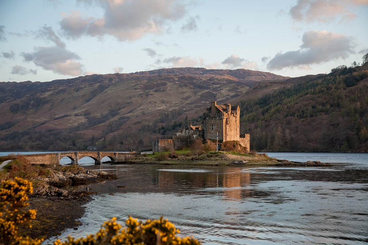 Шотландия, замок Eilean Donan. Фотограф Василий Буланов