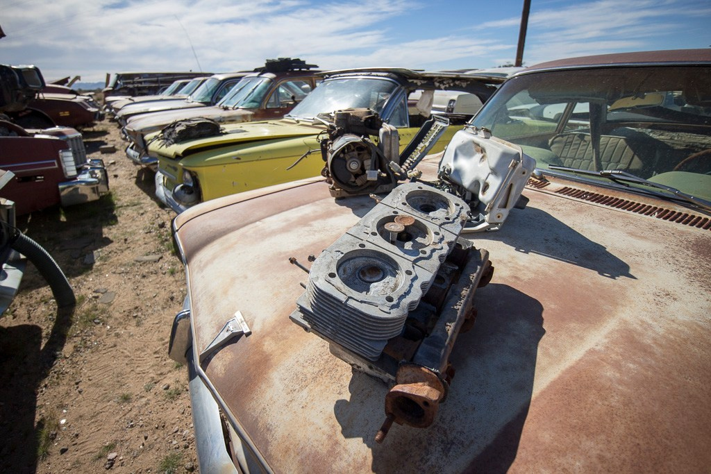 Ретро- авторазборка, США, 2013. Фотограф Василий Буланов