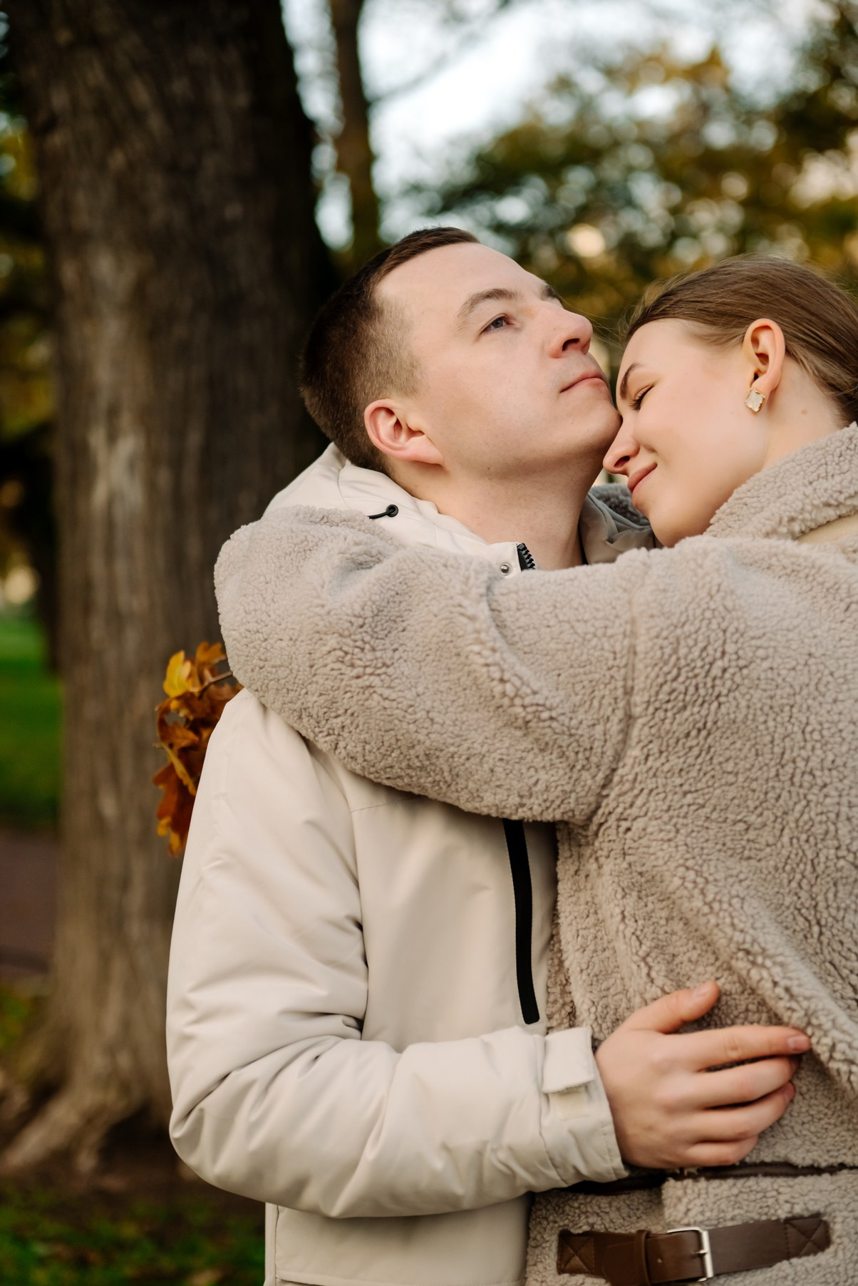 Осенняя фотосессия с парнем в Питере в центре города. Свадебный и сеейный фотограф в Санкт-Петербурге Елена Худякова
