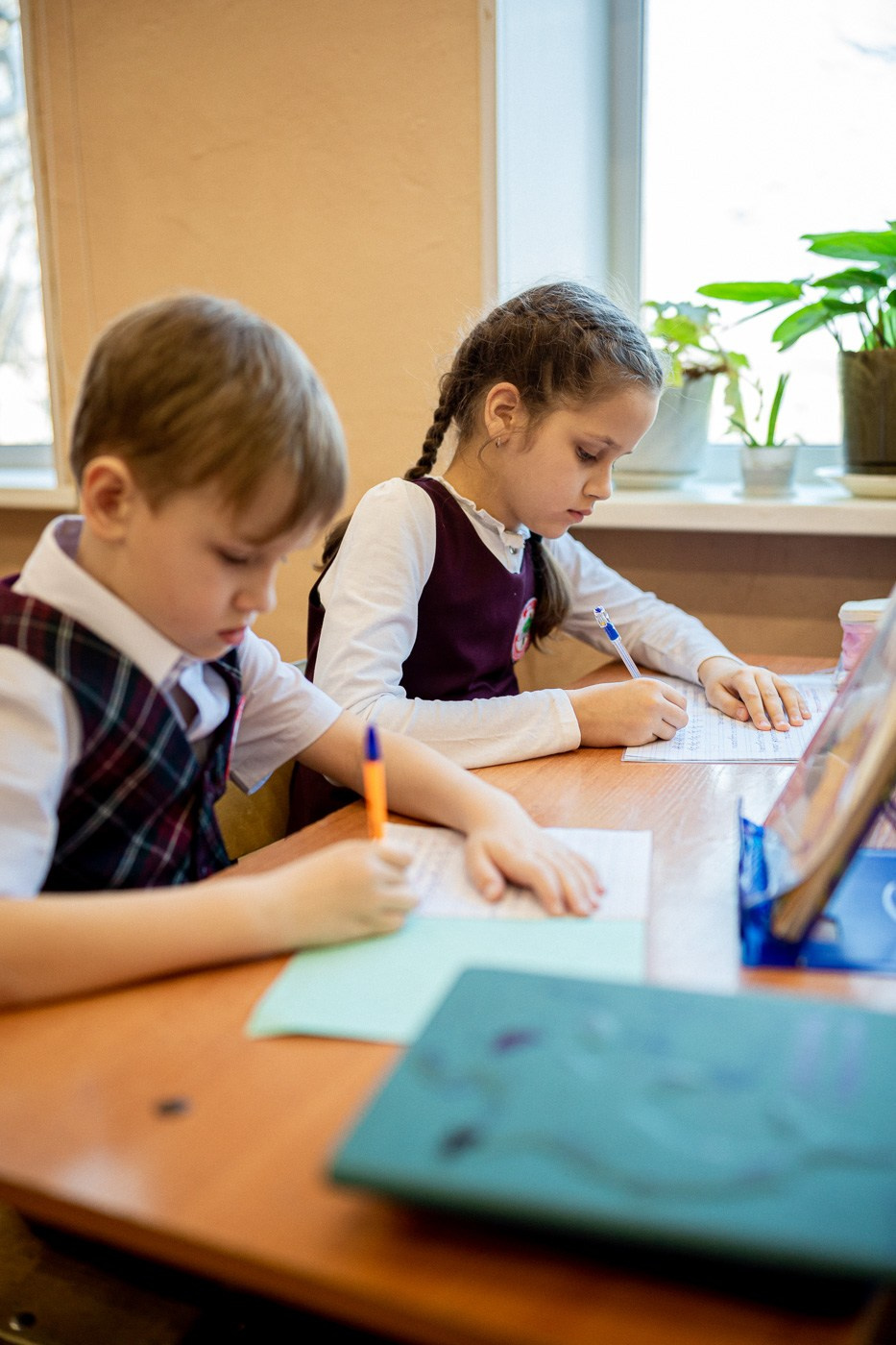 Уроки в школе. Андрей Кровлин — фотограф в Славянке