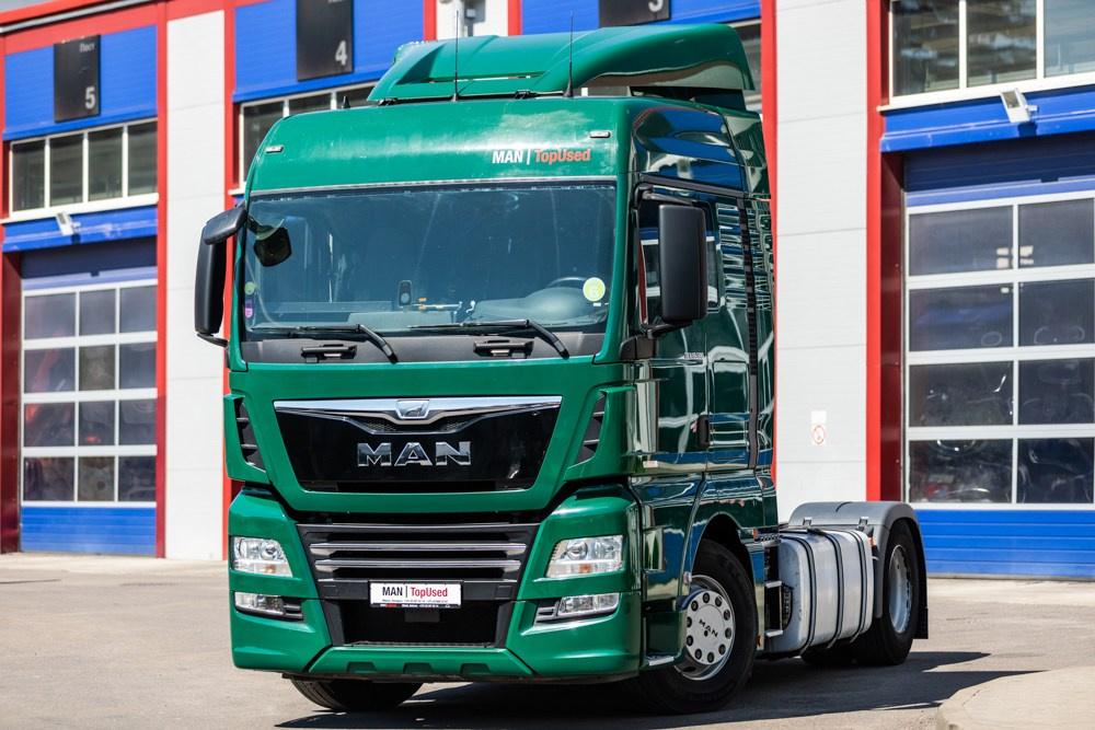 Авто. Фотограф Александр Ямпольский