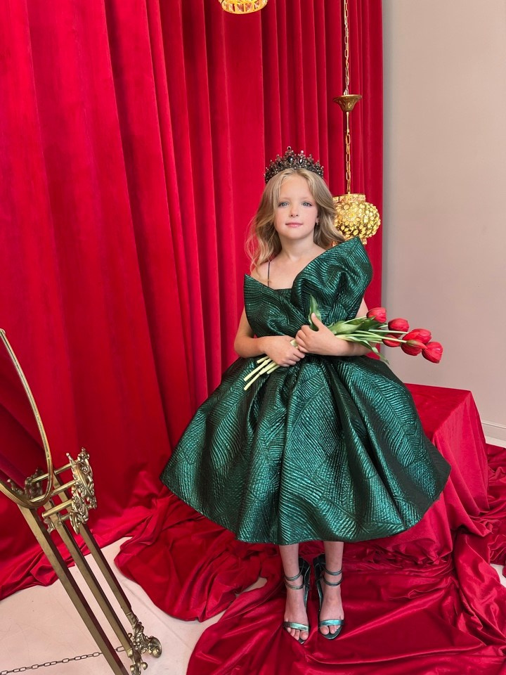 Шаповалова Вероника. Model base