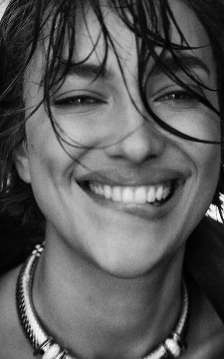 Девушка в студии