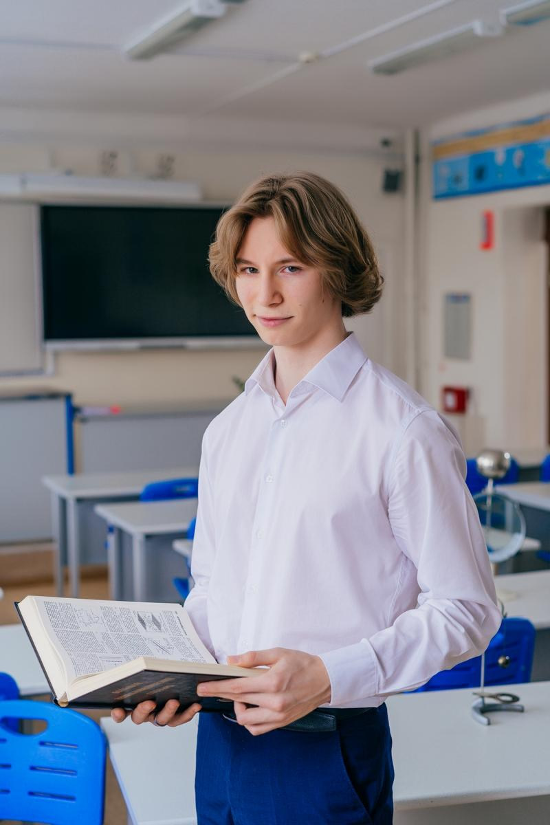 11 класс. КЛАСС | Выпускные альбомы в Нижневартовске