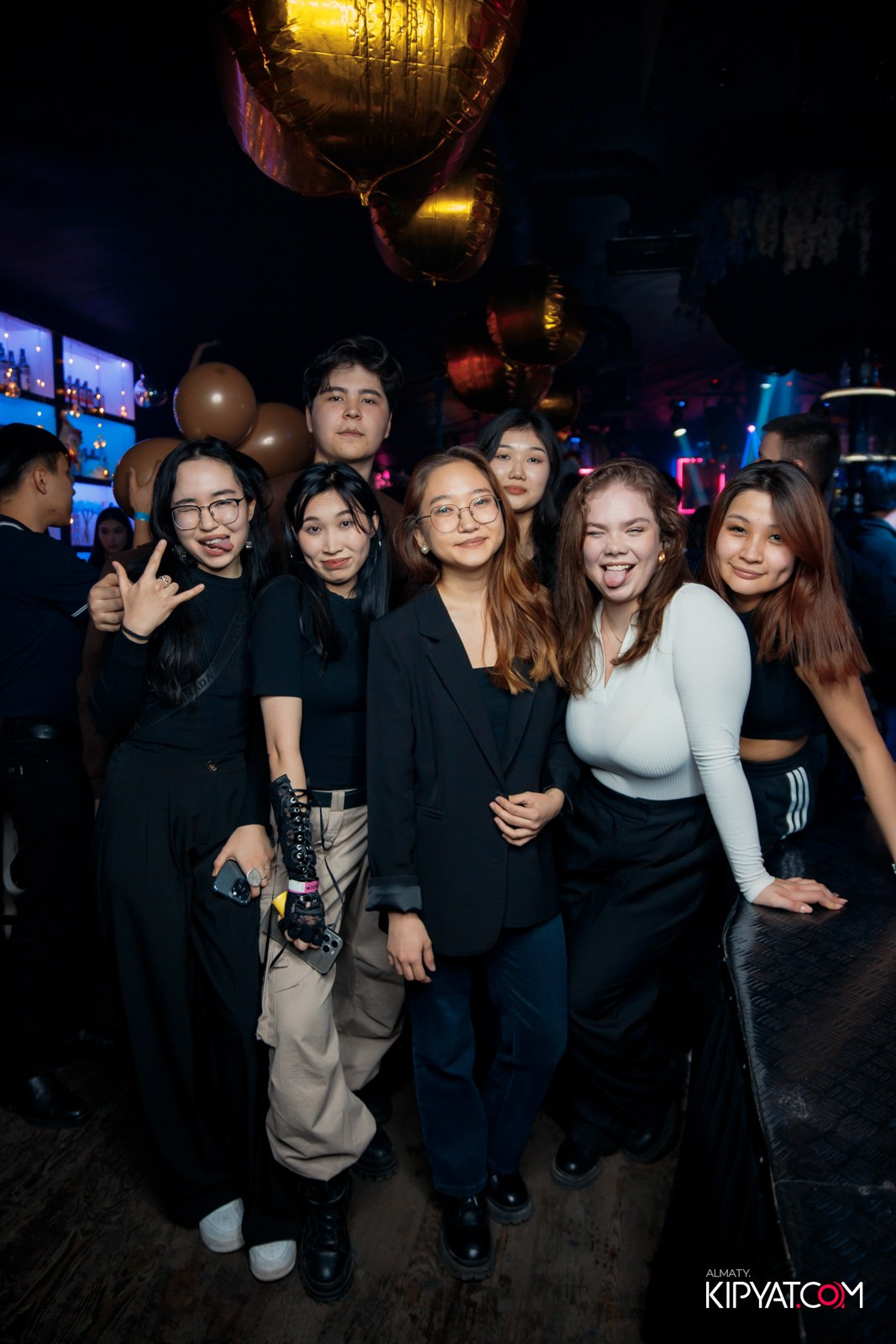 UYAT EMES BAR. КИПЯТКОМ АЛМАТЫ!