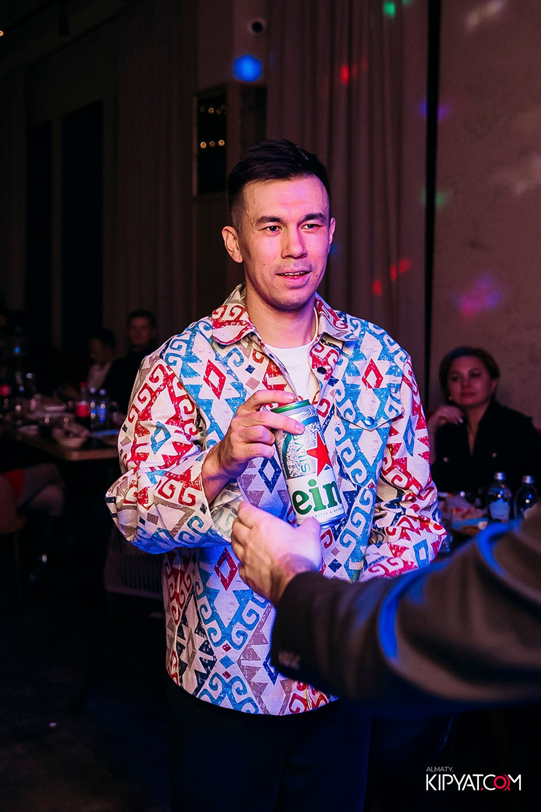 ПИНТА НА ТУЛЕБАЕВА. КИПЯТКОМ АЛМАТЫ! Фотосъемка мероприятий в Алматы