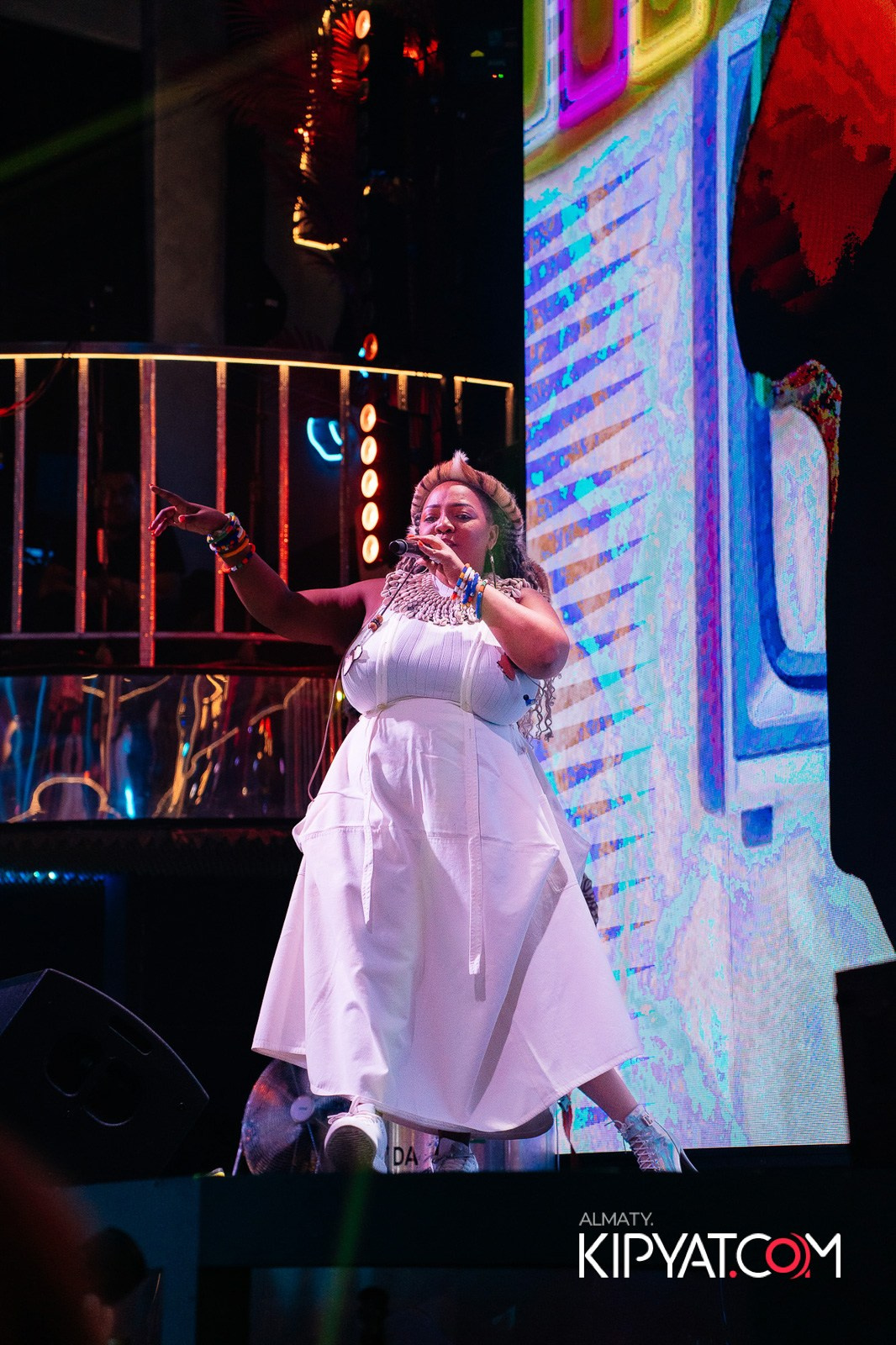 SANTA BARBARA — ВЫСТУПЛЕНИЕ LIZWI. КИПЯТКОМ АЛМАТЫ!