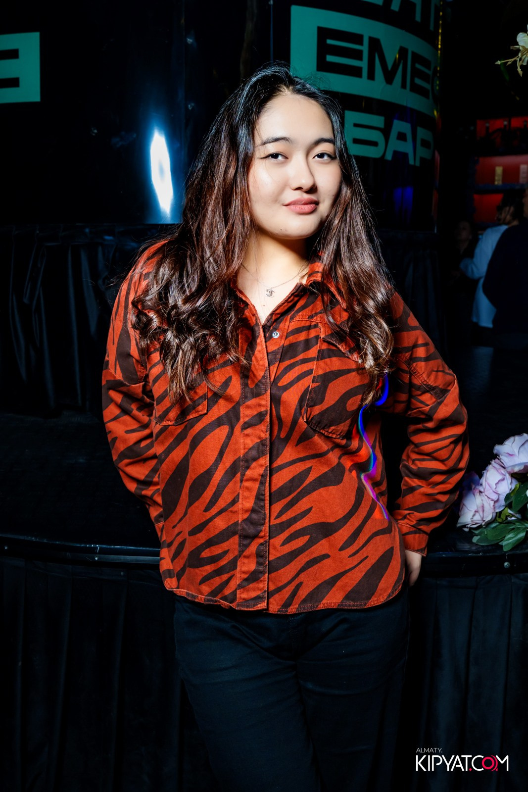 UYAT EMES BAR. КИПЯТКОМ АЛМАТЫ!