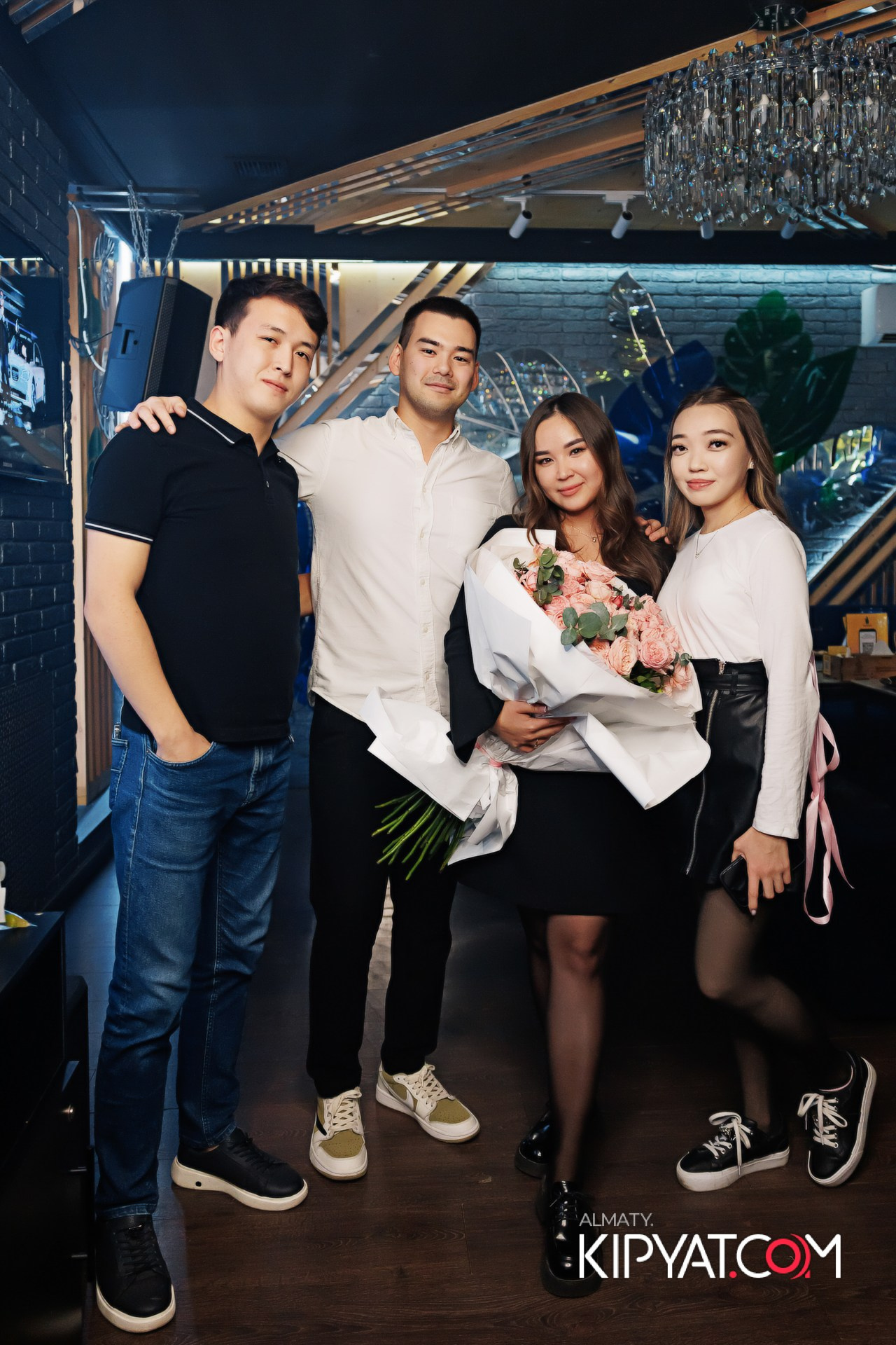 УХО И МЕДВЕДЬ НА ГАГАРИНА. КИПЯТКОМ АЛМАТЫ!