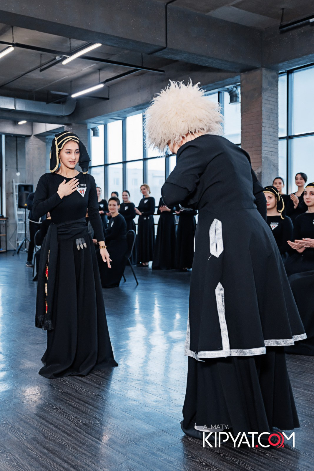 BLOCKBUSTER ТАНЦЕВАЛЬНАЯ АКАДЕМИЯ. КИПЯТКОМ АЛМАТЫ!