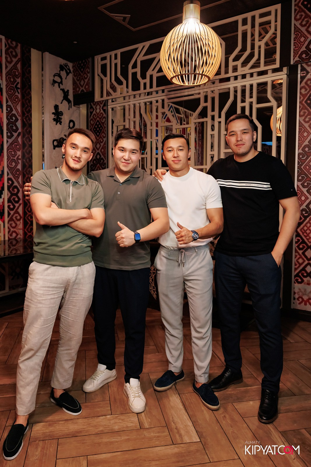 ЗАЯ, НА БИС. КИПЯТКОМ АЛМАТЫ!