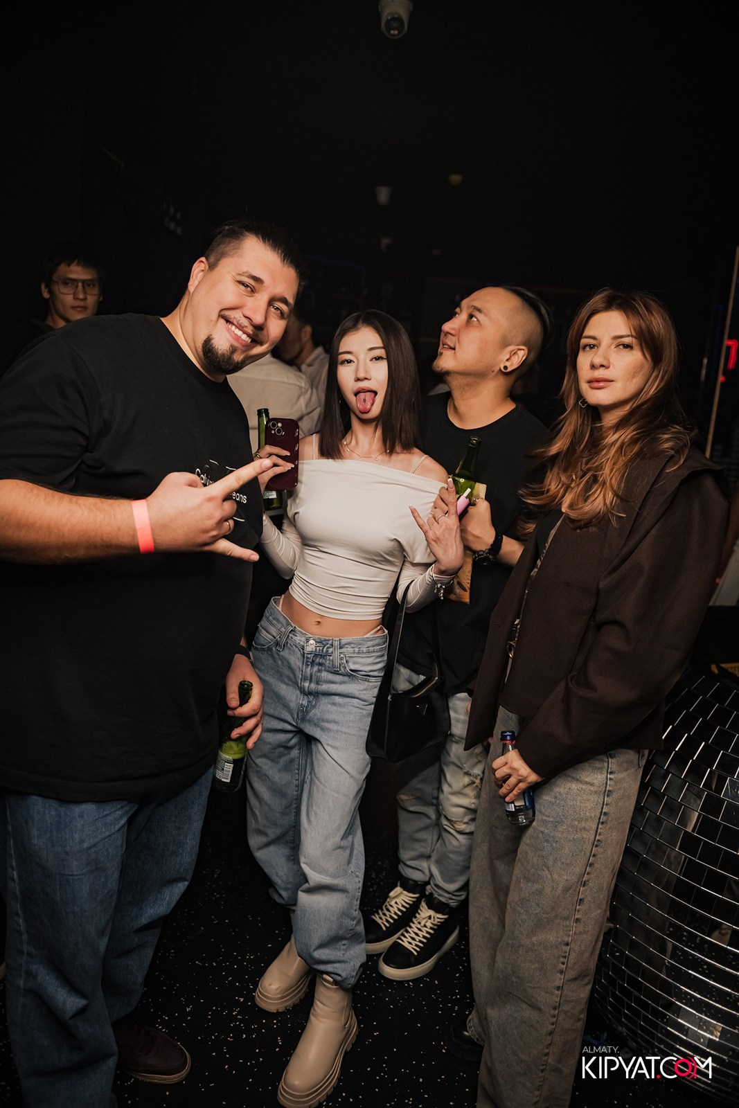 CLUB SHOW BY ИРИНА КАЙРАТОВНА В SANTA BARBARA CLUB. КИПЯТКОМ АЛМАТЫ!