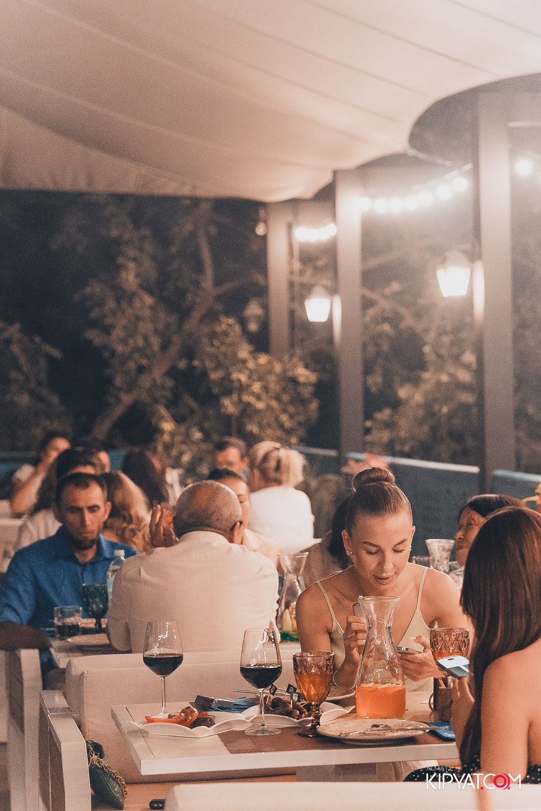 РЕСТОРАН ЛАРИСС ИВАННУ ХАЧУ. КИПЯТКОМ АЛМАТЫ!