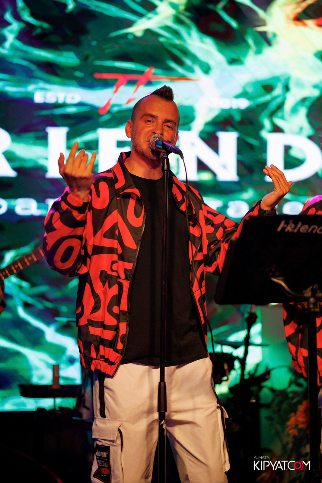 FRIENDS BAR & TERRACE. КИПЯТКОМ АЛМАТЫ! Фотосъемка мероприятий в Алматы