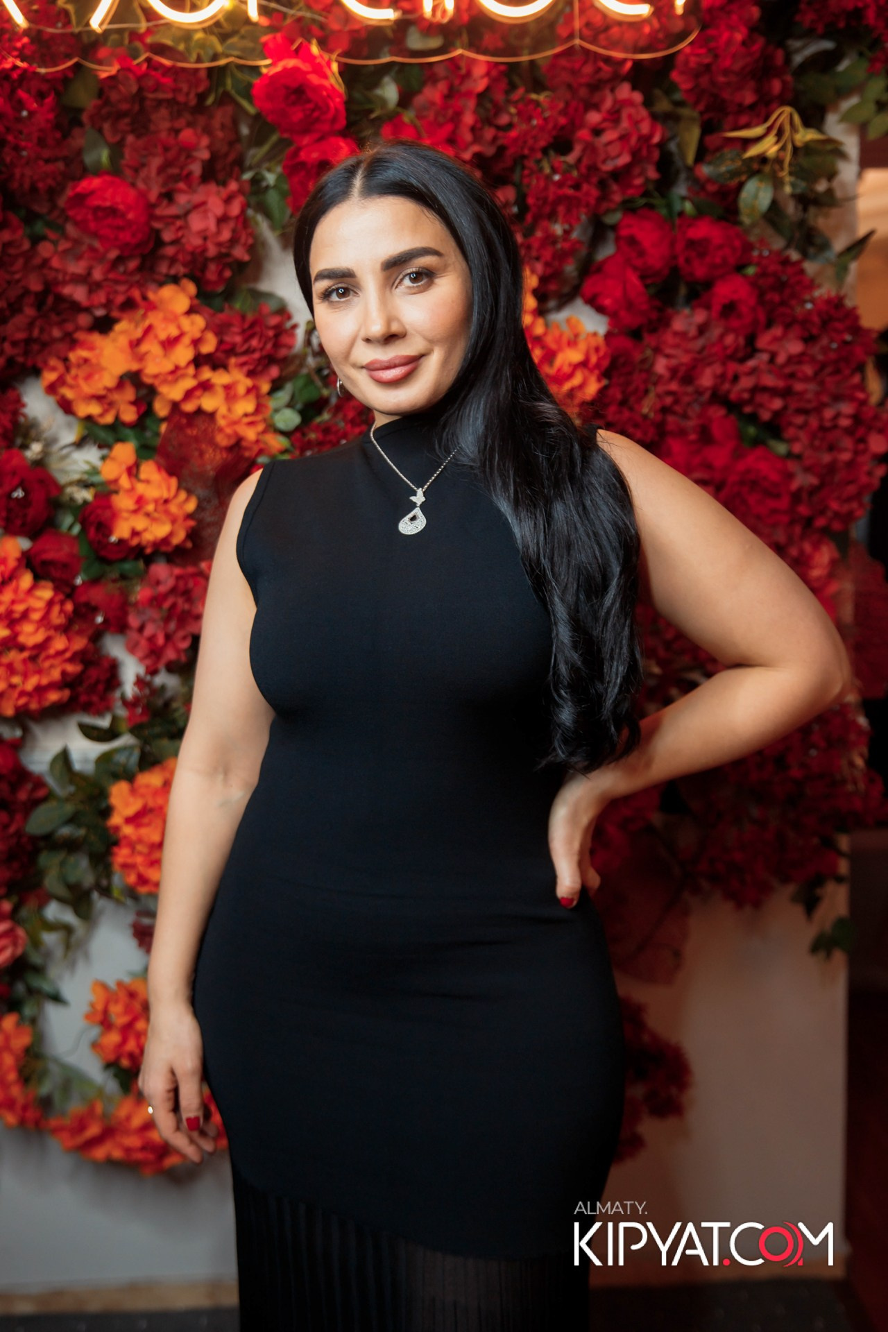 ДЕНЬ РОЖДЕНИЯ КАФЕ ЭСМИРАЛЬДА. КИПЯТКОМ АЛМАТЫ!