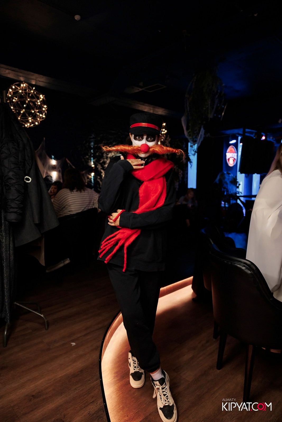 MUNCHEN PUB NA PANFILOVA. КИПЯТКОМ АЛМАТЫ!