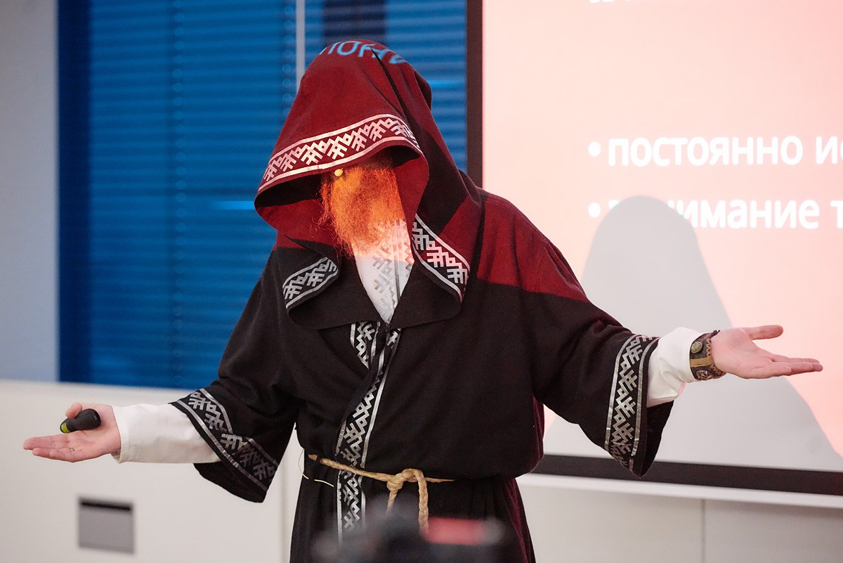 Нейромонах Феофан в Avito. Репортажный фотограф в Москве Вадим Францев