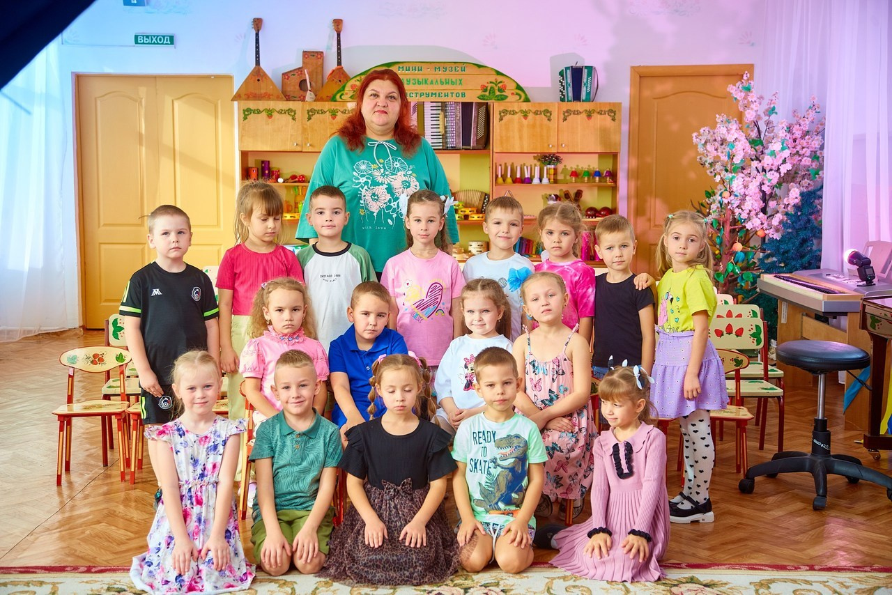 Отзывы о работе фотографа для школы и детского сада в Новосибирске. Выпускной альбом Новосибирск