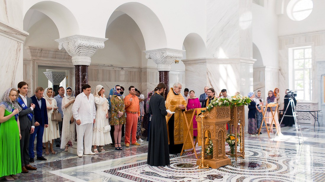 Выпускной в гимназии «Василиада». Репортажный фотограф Борис Геер