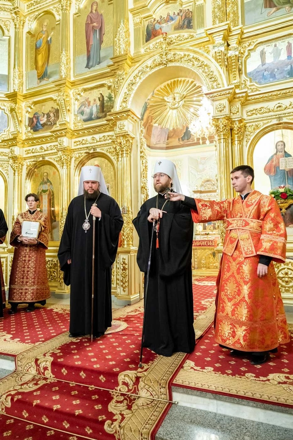 В КАНУН СОБОРА САРАТОВСКИХ СВЯТЫХ СОВЕРШЕНО СОБОРНОЕ АРХИЕРЕЙСКОЕ БОГОСЛУЖЕНИЕ. Саратовское Северо-Западное благочиние