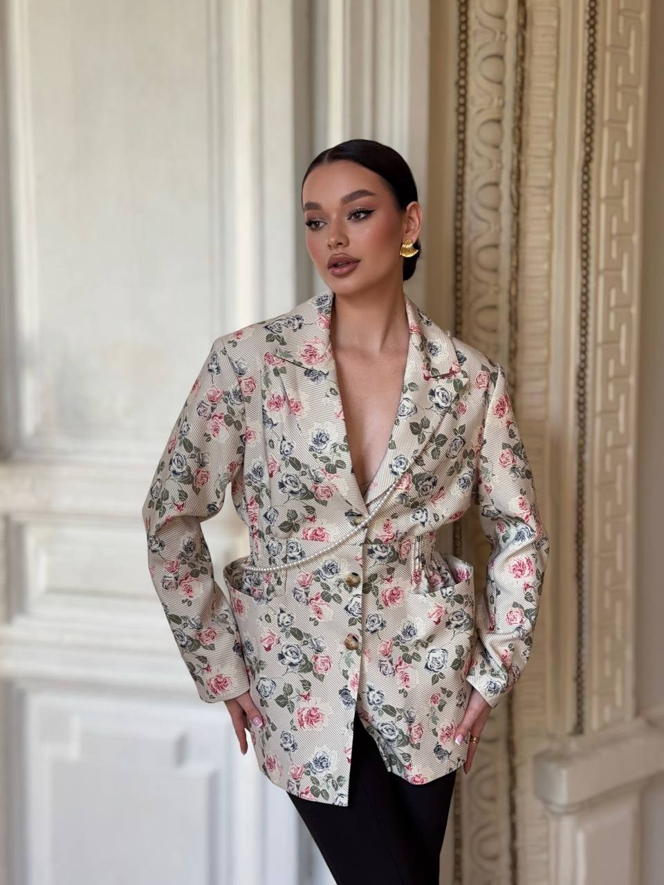 Виктория С  Размер: S, Рост: 171, Параметры: 86/60/90. LUNAPRO Дом стильных, сборных и индивидуальных съемок для брендов