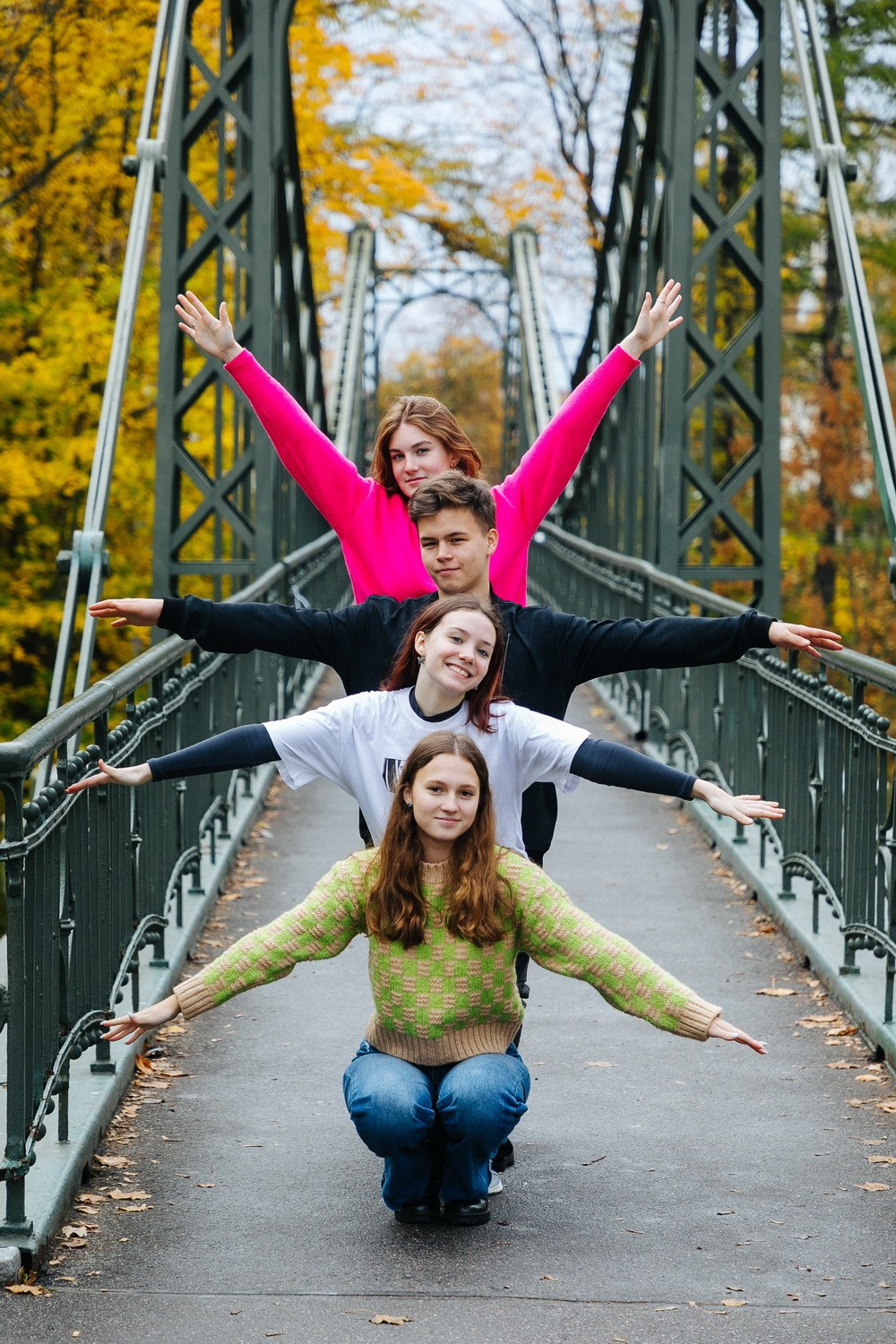 Фотопрогулка для школьного альбома, фотограф Денис Шмигирилов. Фотограф крещение венчание в Петербурге! Помогает подобрать храм и посоветовал душевного батюшку в СПб
