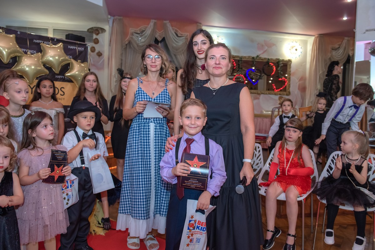 HAPPYkids дефиле санаторий Октябрьский. Семейный и коммерческий фотограф в Сочи Александр Бодунов