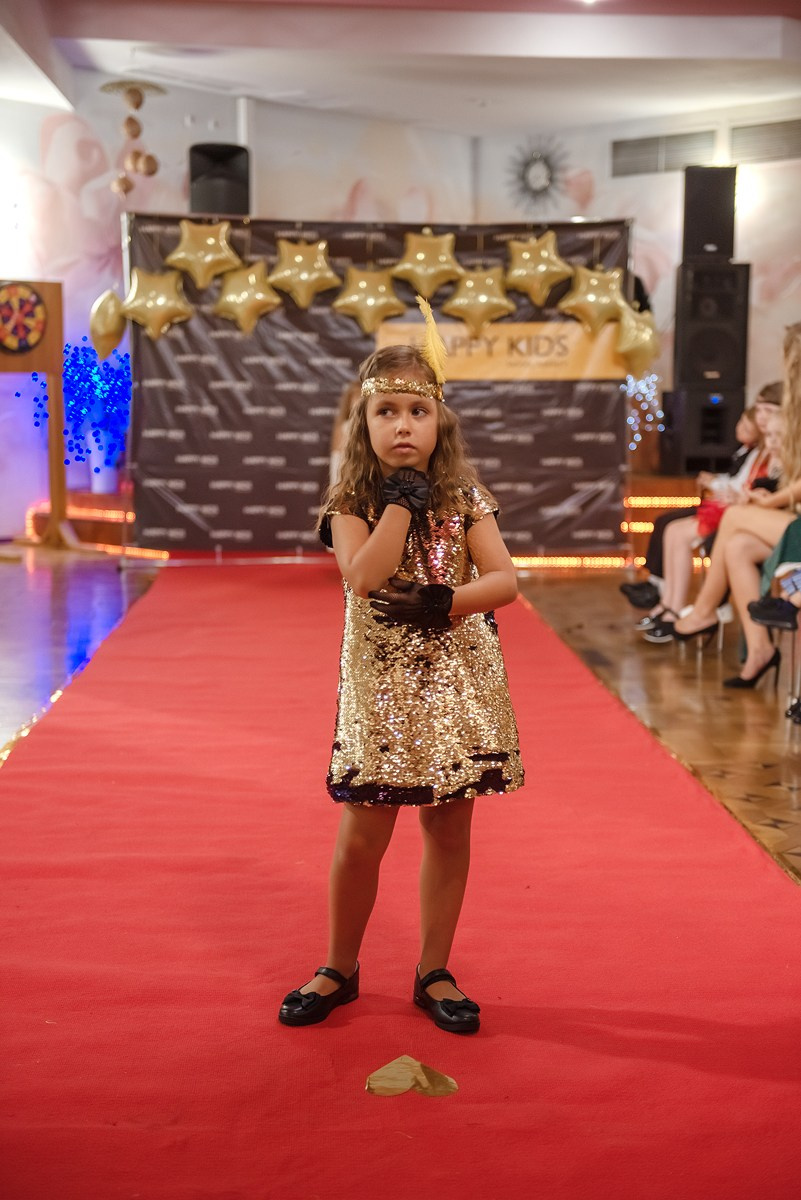 HAPPYkids дефиле санаторий Октябрьский. Семейный и коммерческий фотограф в Сочи Александр Бодунов