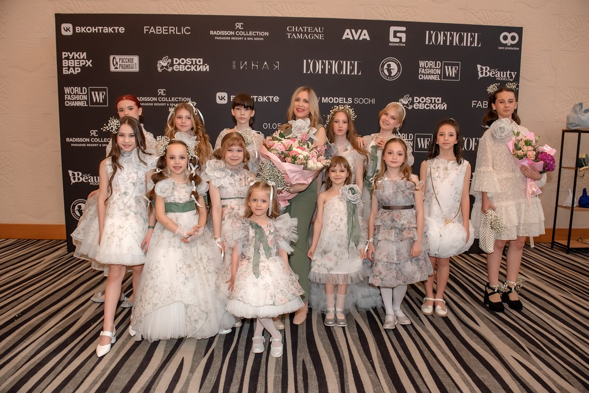 SochiFashionWeek2024 дизайнер Анохина. Семейный и коммерческий фотограф в Сочи Александр Бодунов