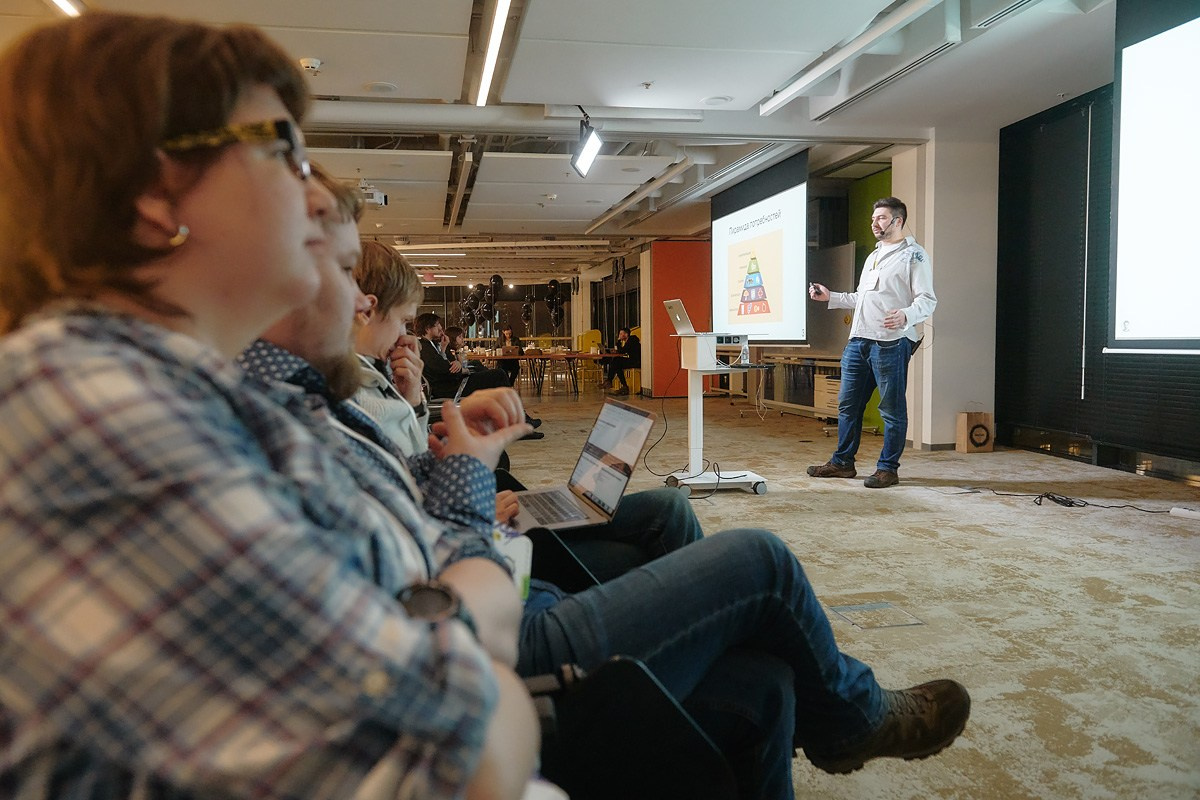 Митап в Avito. Репортажный фотограф в Москве Вадим Францев