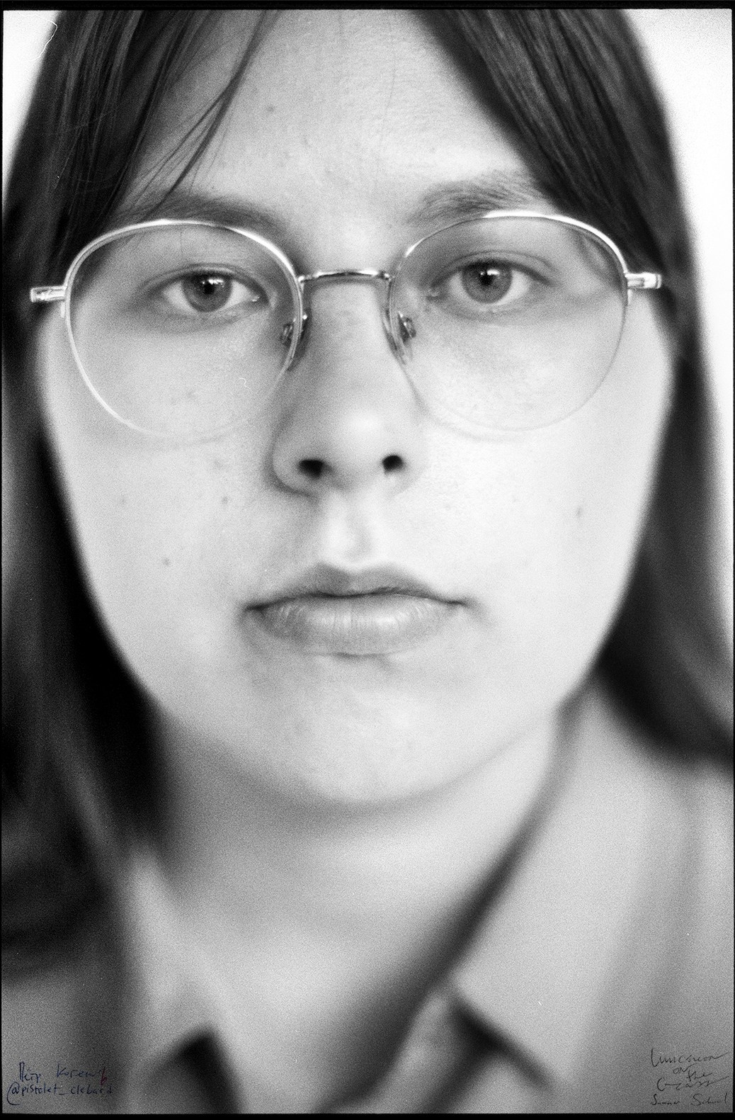 Классическая портретная выездная фотосессия (полевое исследование). Один человек один кадр. Летняя Школа. Дубна. Портретный и художественный фотограф в Москве Пётр Корень