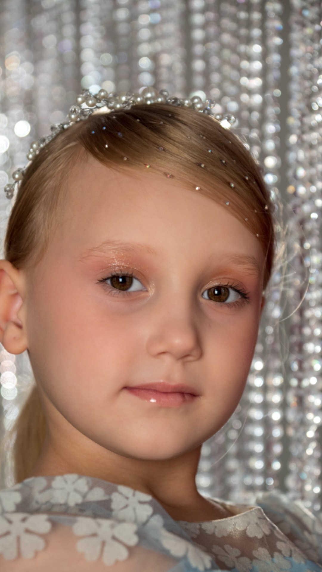 Иванисова Анна. Model base