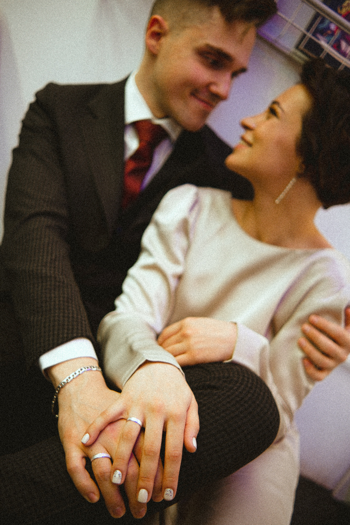 Валерия и Егор — Свадебная лавстори в магазине комиксов. Фотограф в Санкт-Петербурге