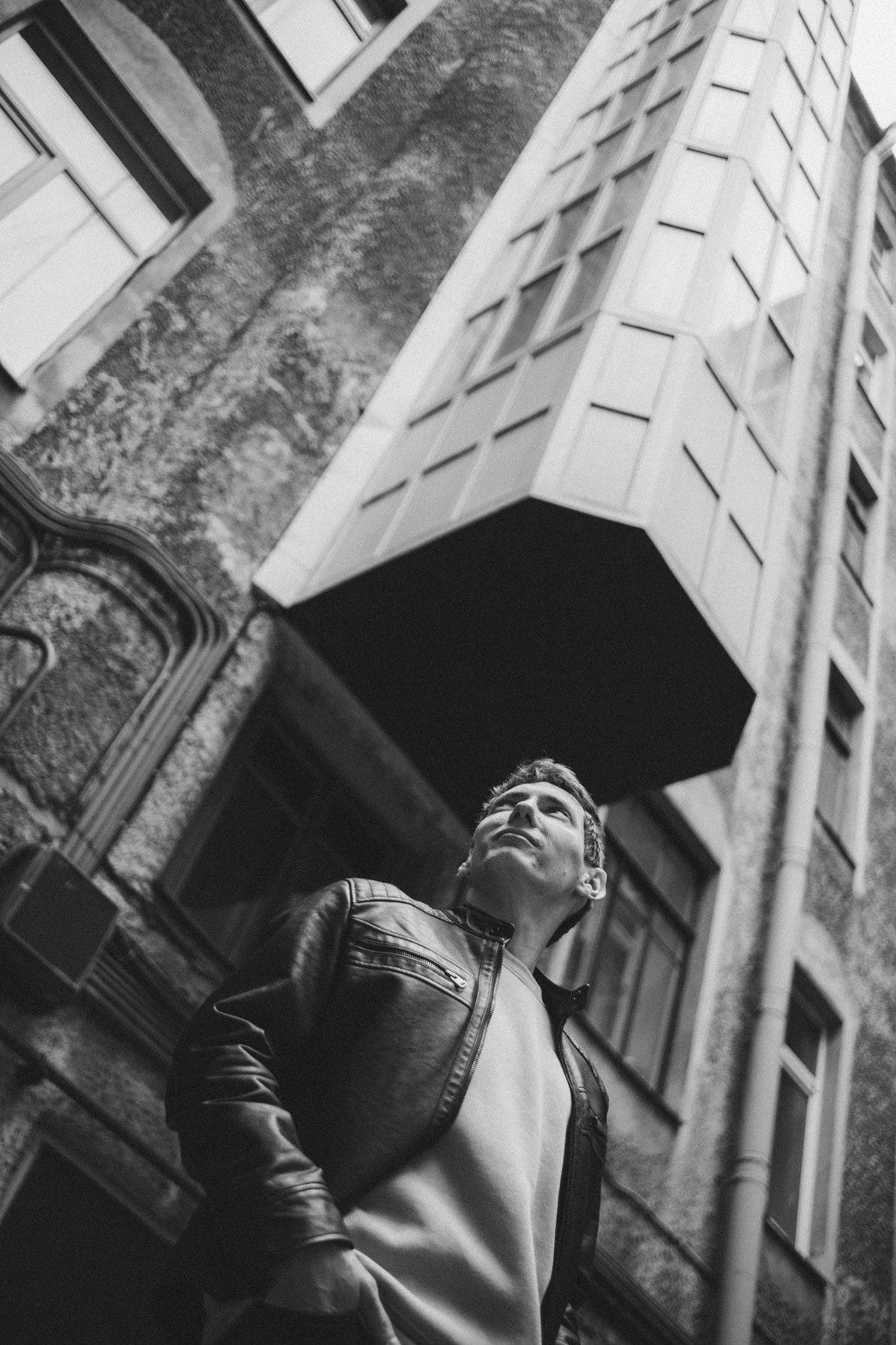 Прогулка — мужской портрет в стиле lifestyle. Фотограф в Санкт-Петербурге