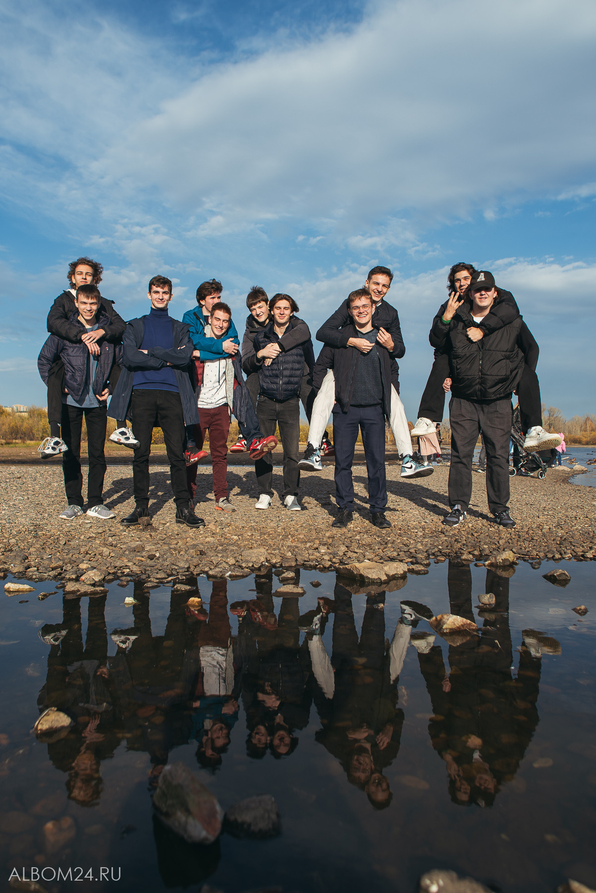 Съемка Школы № 145 11"И» класс. Выпускные альбомы и фотосъемка в Красноярске