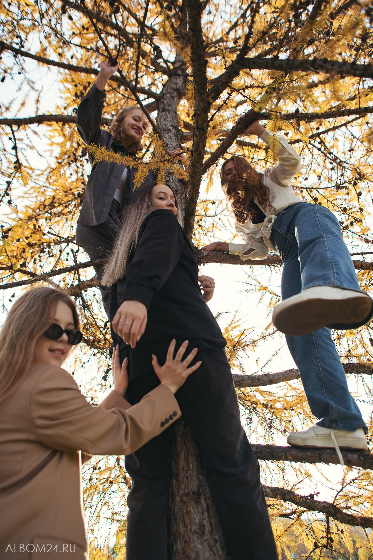 Съемка Школы № 145 11"И» класс. Выпускные альбомы и фотосъемка в Красноярске