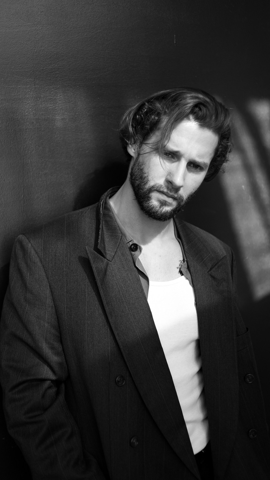 Антон. Монохромный фотограф