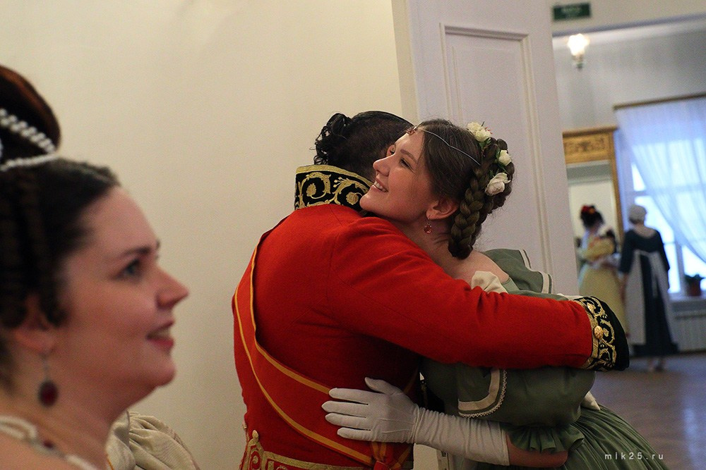 Рождественский бал. Mik25