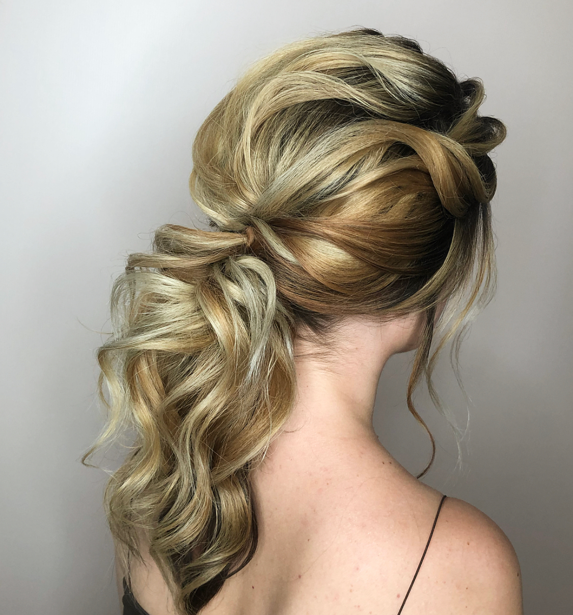 Визажист и стилист по причёскам метро Семёновская Москва и МО