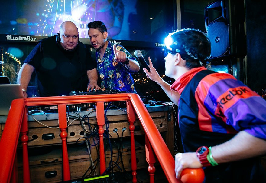  #ДИДЖЕЙМЕДВЕДЬ, диджей Медведь Диджей на свадьбу, диджей на корпоратив. диджей на праздник, диджей с аппаратурой, диджей с колонками, аренда аппаратуры dj medved резидент MixFm