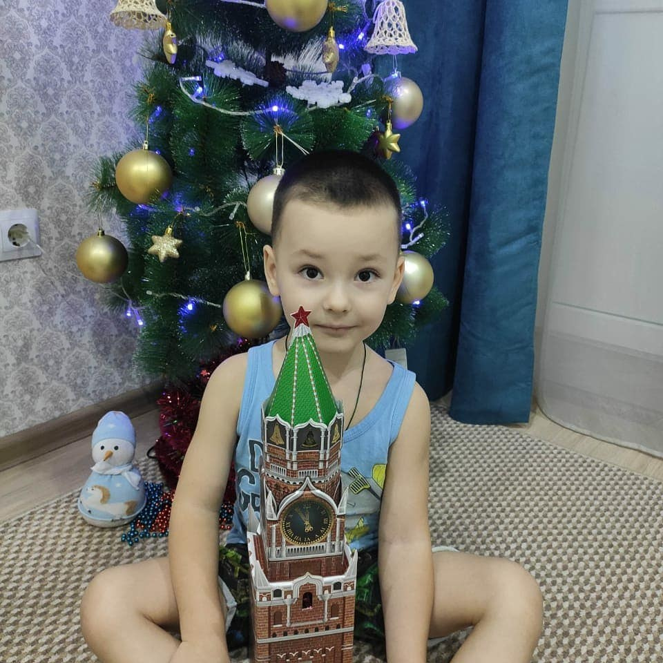 Спасибо нашим спонсорам за новогодние подарки!