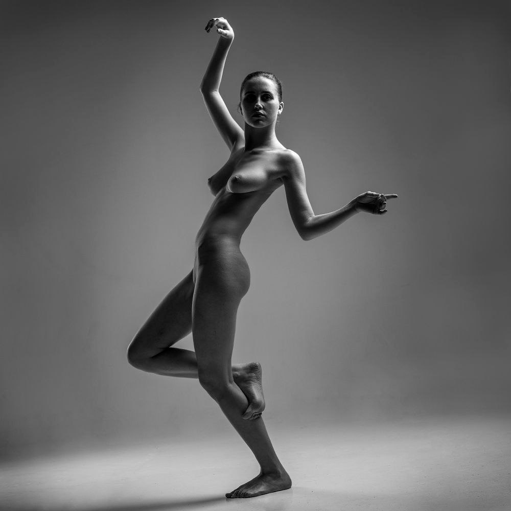 Обнаженная пластическая фотография. Мастерская Демченко